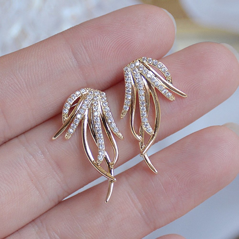 Elegant Gold Crystal Wave Drop Earrings - Women Jewelry Earrings